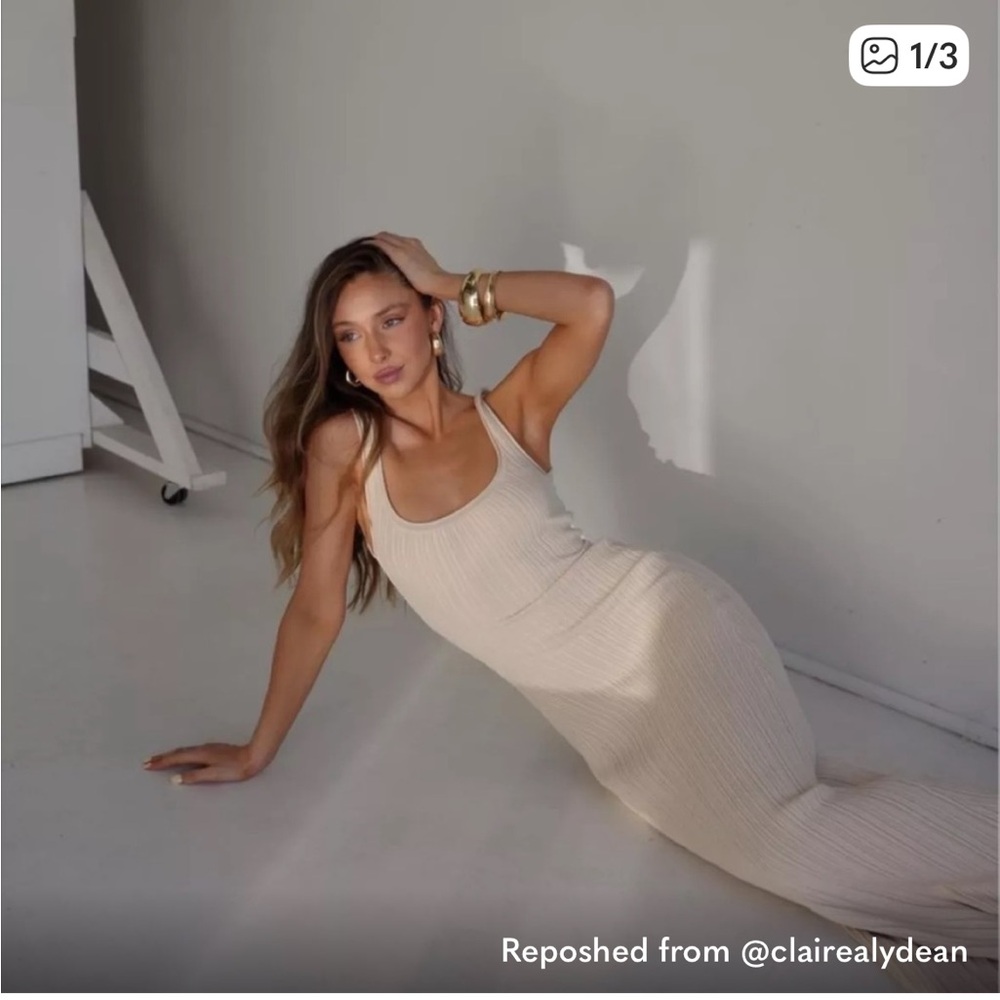 Dissh Cream Ribbed Dress